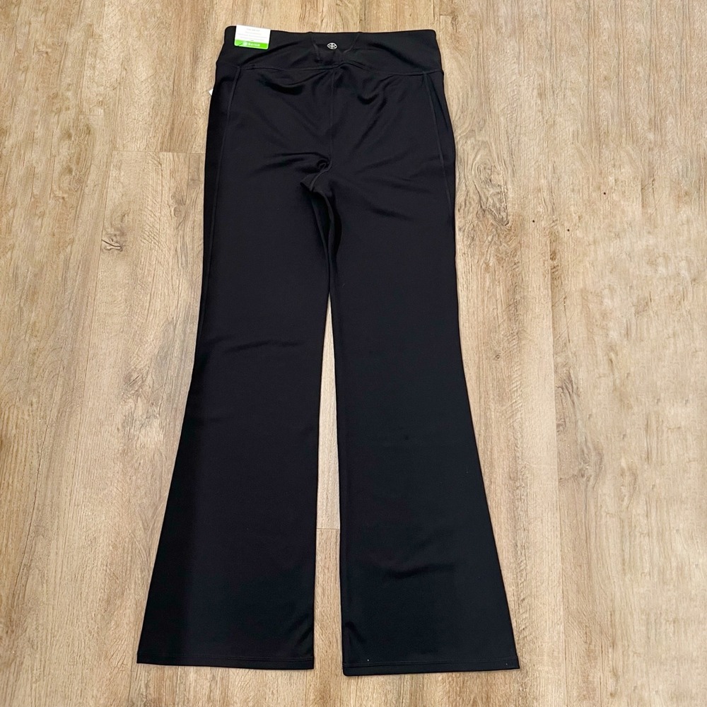 Gaiam Om-Dri Black Flare Yoga Pants Womens Medium Om Fit Activewear New - Picture 4 of 10